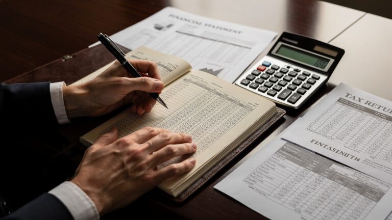 Прогрессивная шкала НДФЛ 2026: расчёт налога с доходов физлиц